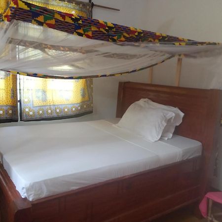 Magharibi House Apartment นูงวี ภายนอก รูปภาพ