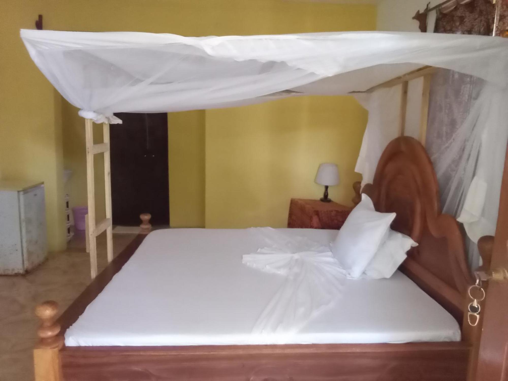 Magharibi House Apartment นูงวี ภายนอก รูปภาพ