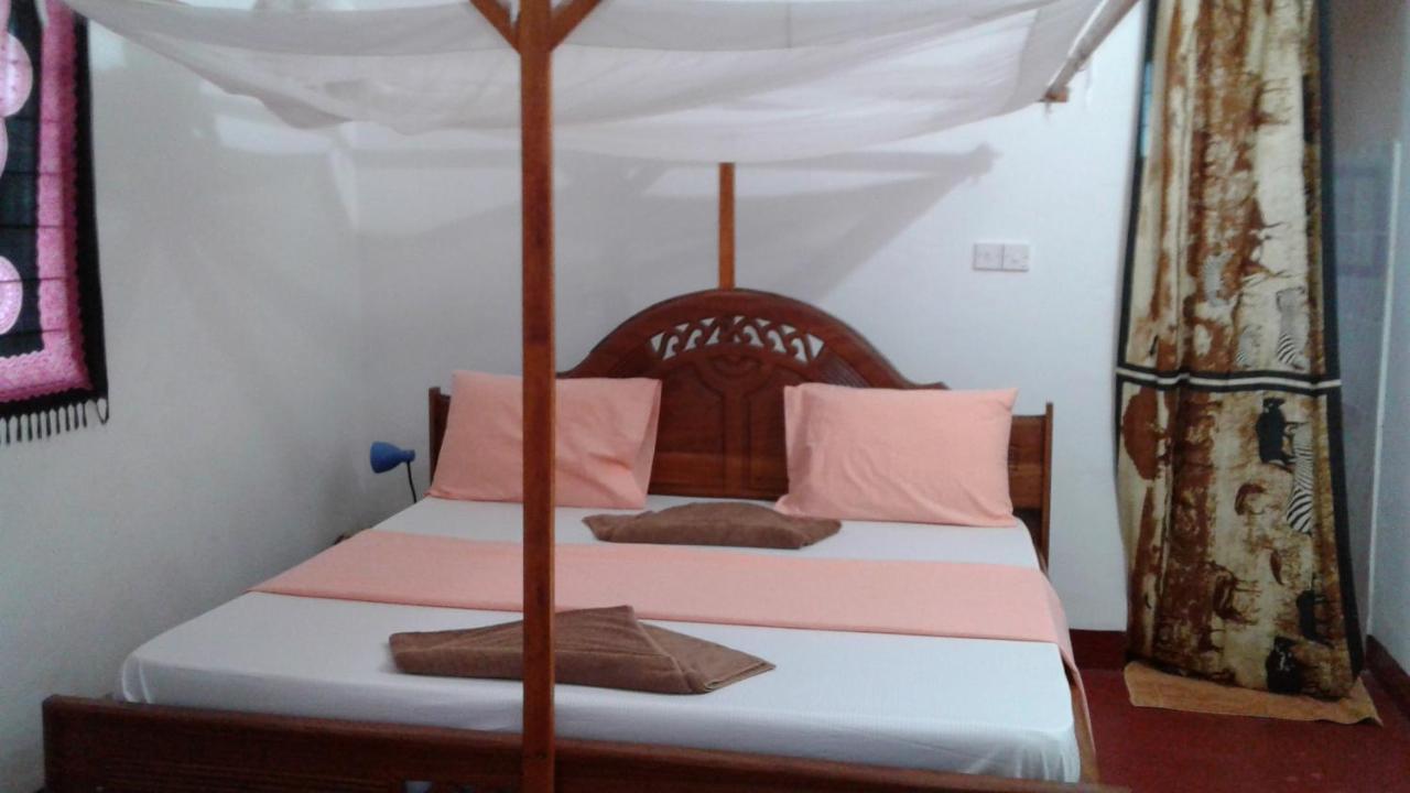 Magharibi House Apartment นูงวี ภายนอก รูปภาพ