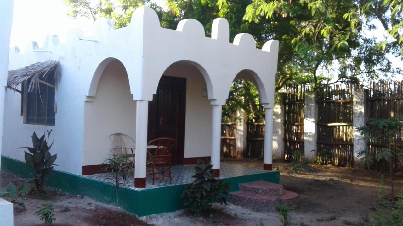 Magharibi House Apartment นูงวี ภายนอก รูปภาพ